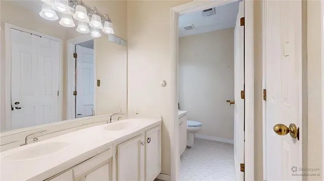 $225,000 | 25205 Plantation Drive Northeast, Unit 205, Atlanta, GA 30324