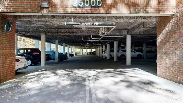 $225,000 | 25205 Plantation Drive Northeast, Unit 205, Atlanta, GA 30324