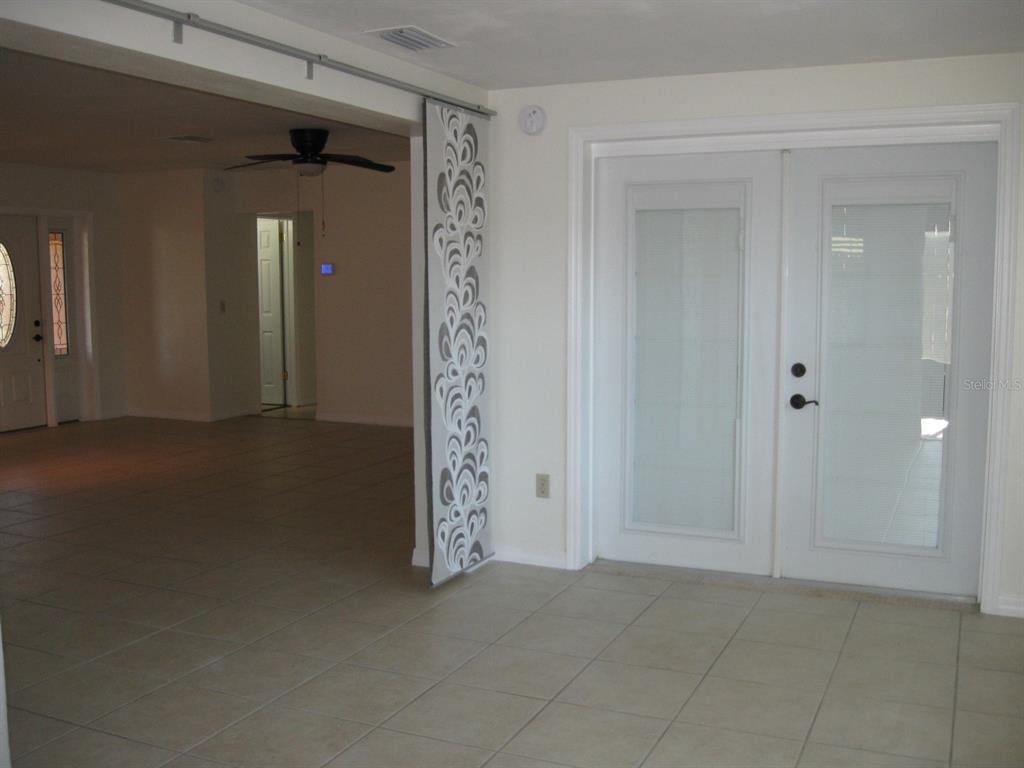 1479 Ruth Road Dunedin, FL 34698 - Photo 17 of 48