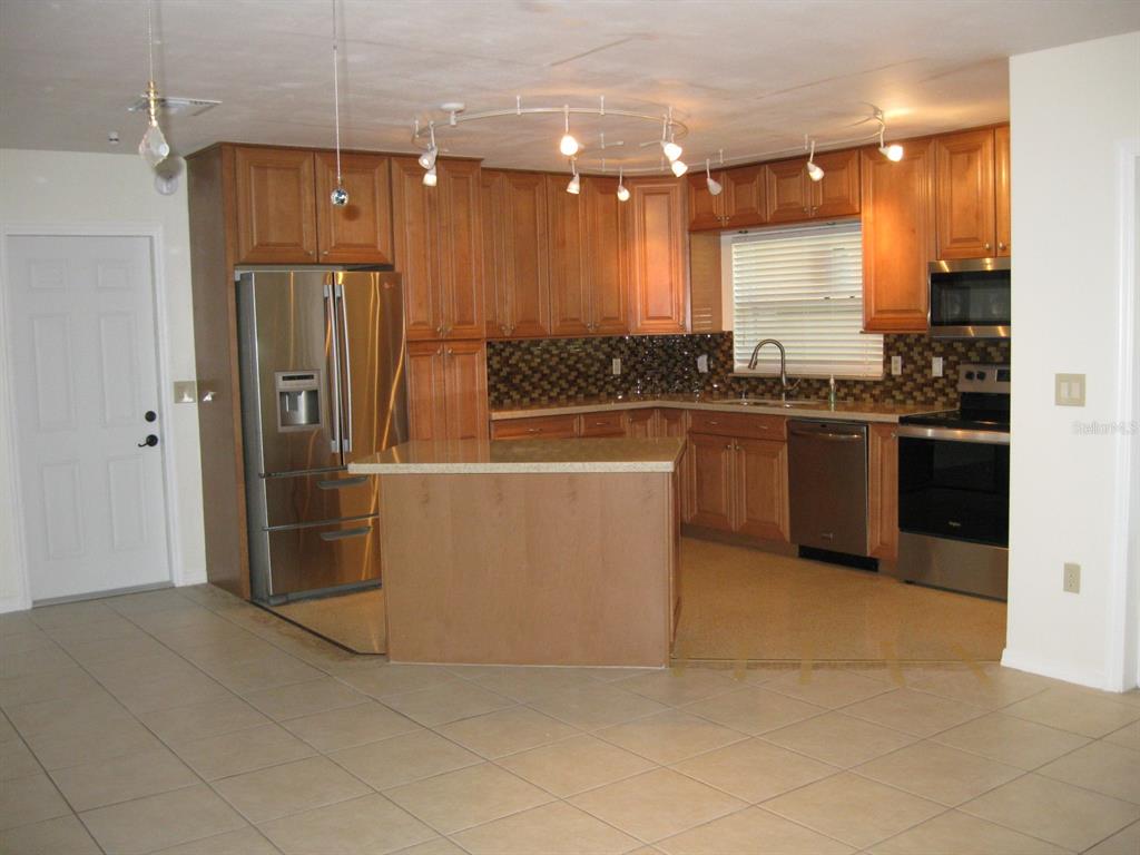 1479 Ruth Road Dunedin, FL 34698 - Photo 9 of 48