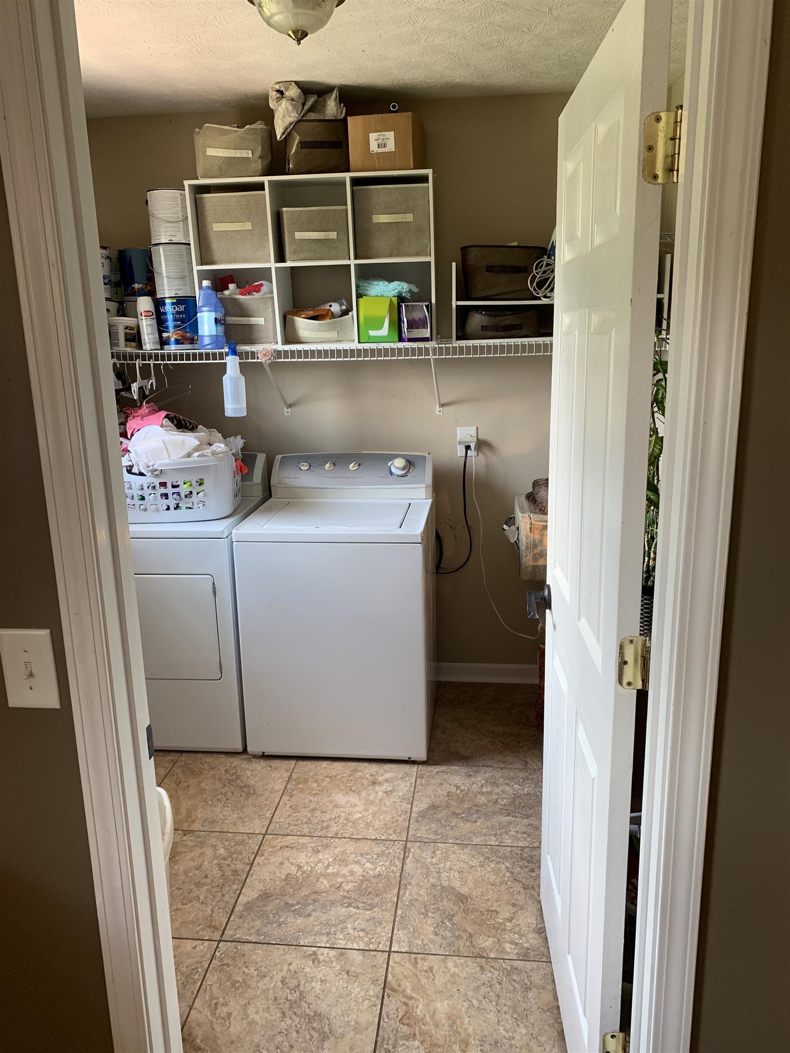 373 North Harris Road Portland, TN 37148 - Photo 15 of 15 large laundry room