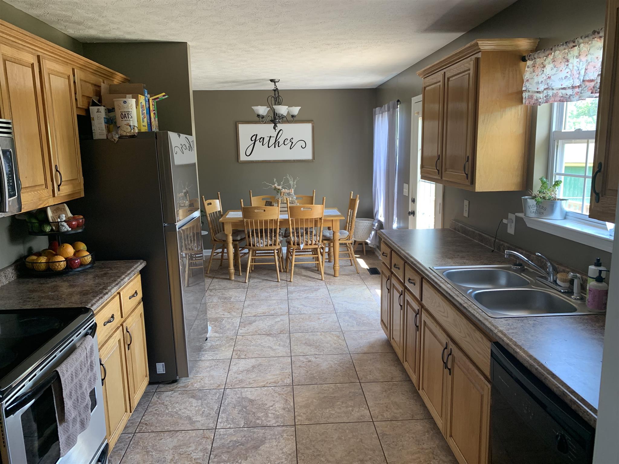 373 North Harris Road Portland, TN 37148 - Photo 8 of 15 Eat in kitchen