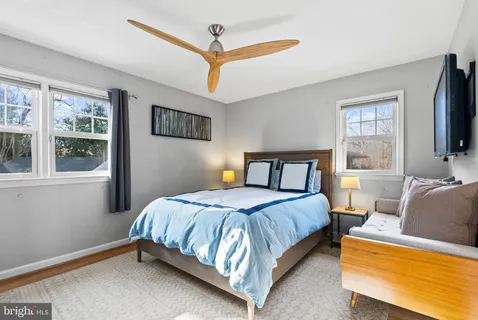 $895,000 | 2001 Paul Spring Parkway, Alexandria, VA 22308