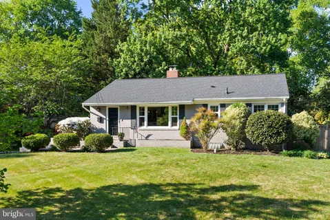 $895,000 | 2001 Paul Spring Parkway, Alexandria, VA 22308