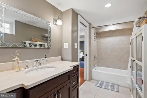 $895,000 | 2001 Paul Spring Parkway, Alexandria, VA 22308