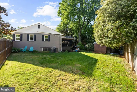 $895,000 | 2001 Paul Spring Parkway, Alexandria, VA 22308