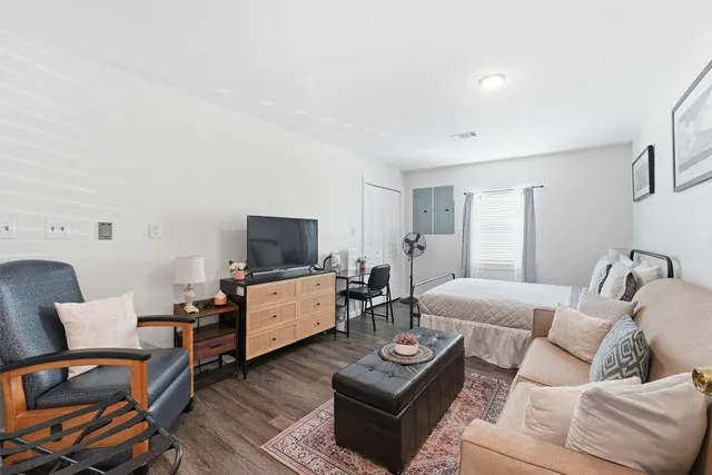 $540,000 | 14103 Smith Road, Humble, TX 77396