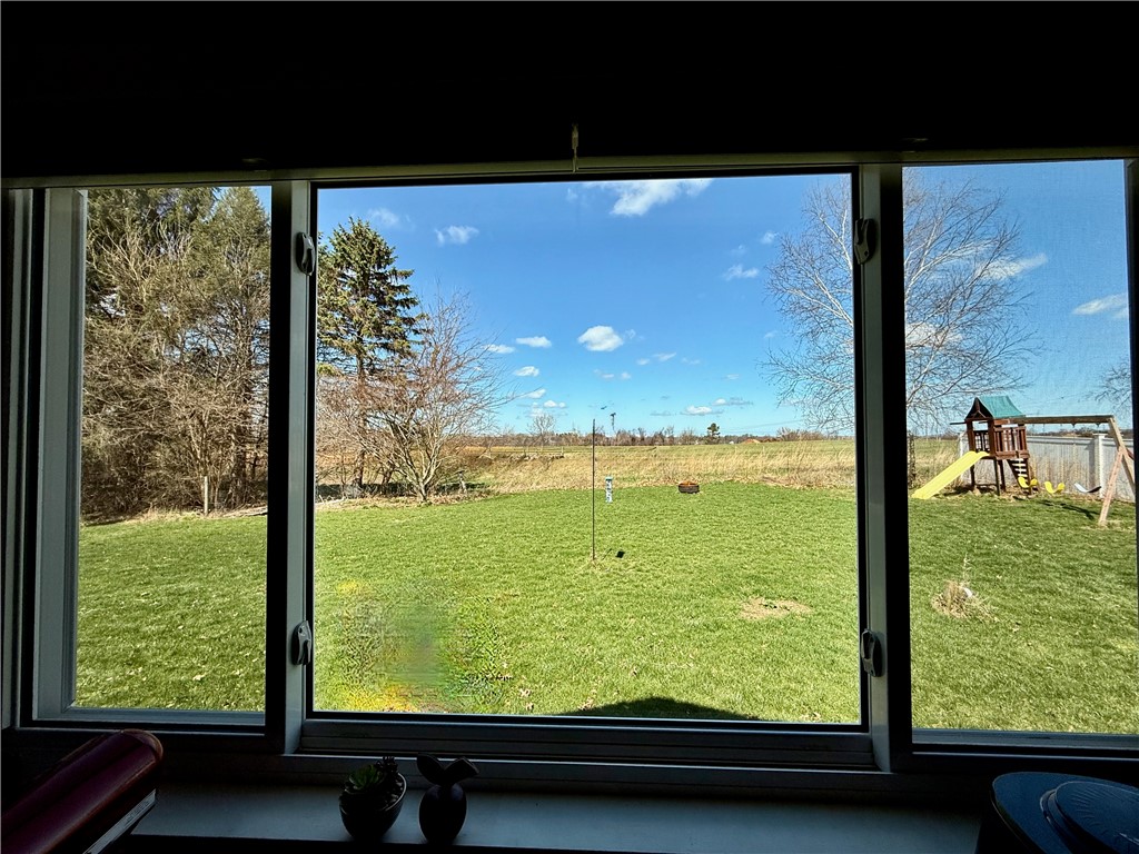 582 Brooks Road Henrietta, NY 14586 - Photo 14 of 37