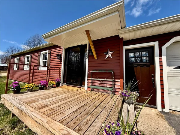 $174,900 | 582 Brooks Road, Henrietta, NY 14586