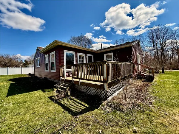 $174,900 | 582 Brooks Road, Henrietta, NY 14586