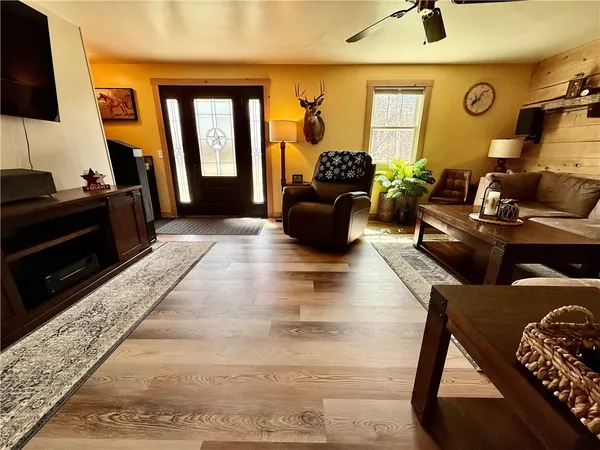 $174,900 | 582 Brooks Road, Henrietta, NY 14586