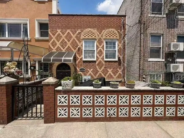 $1,150,000 | 168 28th Avenue | Gravesend
