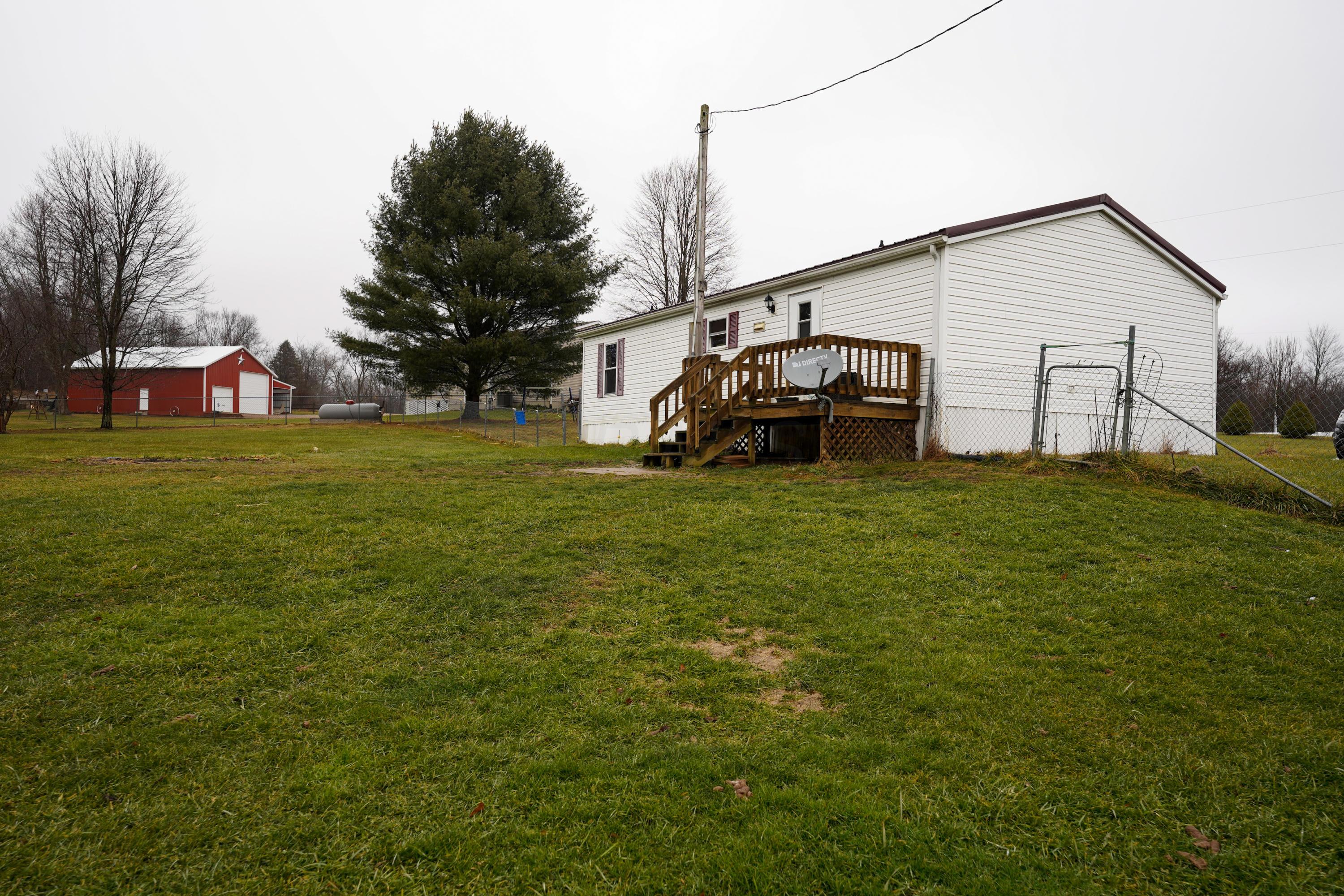 925 Black Road Hopewell, OH 43746 - Photo 13 of 14