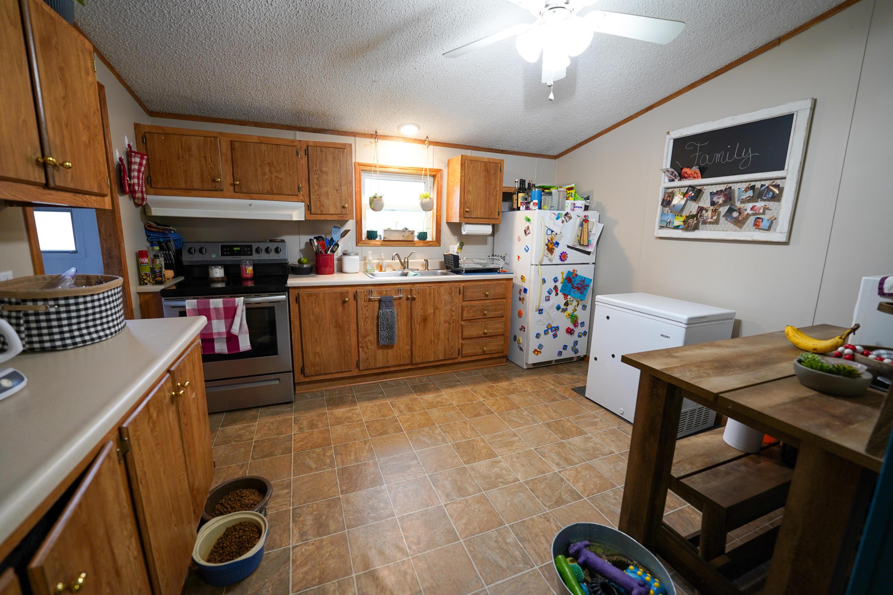 925 Black Road Hopewell, OH 43746 - Photo 5 of 14