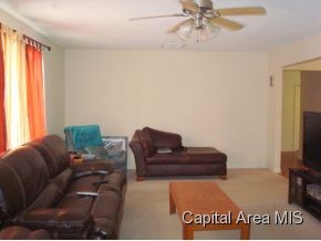 921 Hoechester Road Springfield, IL 62712 - Photo 5 of 14