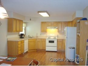 921 Hoechester Road Springfield, IL 62712 - Photo 7 of 14
