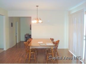 921 Hoechester Road Springfield, IL 62712 - Photo 9 of 14