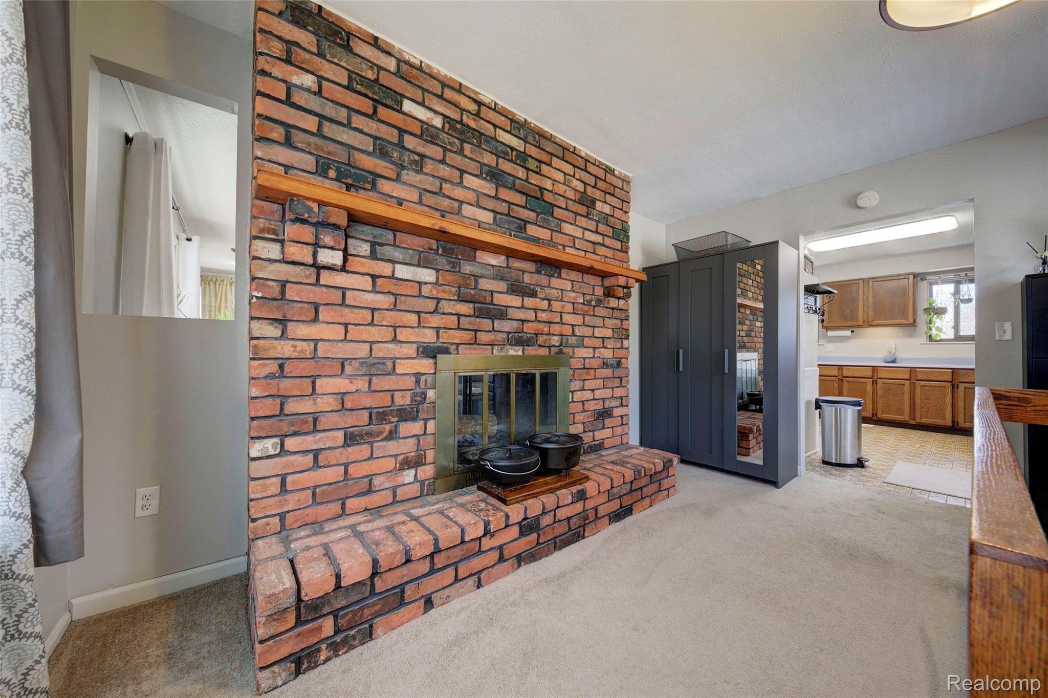 2190 Corlett Road Brighton, MI 48114 - Photo 17 of 44 Nook Office 2.jpg