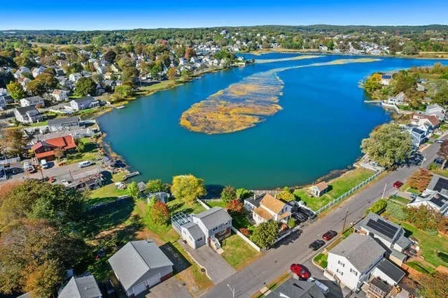 $739,900 | 9 Spencer Avenue, Saugus, MA 01906