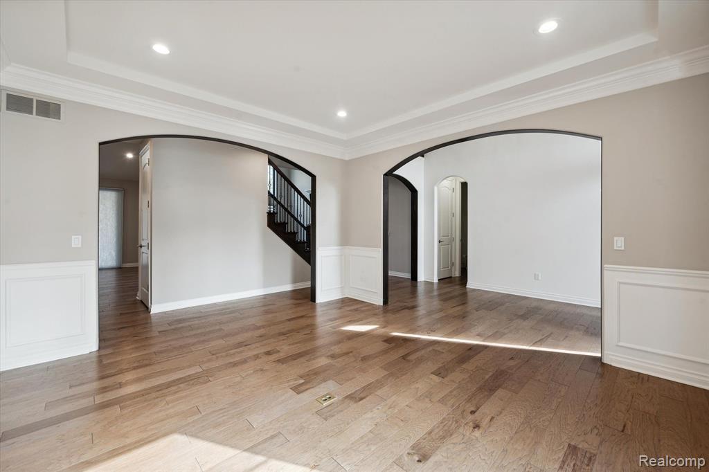 25162 Farmbrook Road Southfield, MI 48034 - Photo 7 of 67 Gallery Image 7