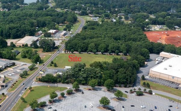 222 Brown Road Anderson, SC 29621 - Photo 6 of 12 Prime development opportunity with a vast open parcel nestled among established commercial properties.