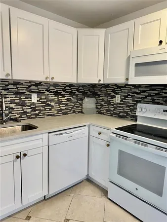 $1,350 | 2625 Highway 590, Unit 1414, Clearwater, FL 33759