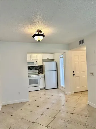 $1,350 | 2625 Highway 590, Unit 1414, Clearwater, FL 33759