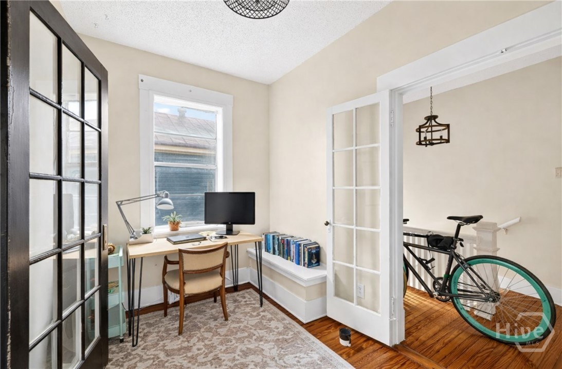 515 East Duffy Street Savannah, GA 31401 - Photo 11 of 60 Upper unit flex space/office