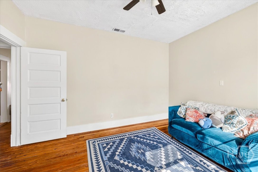 515 East Duffy Street Savannah, GA 31401 - Photo 26 of 60 Upper unit bedroom #2