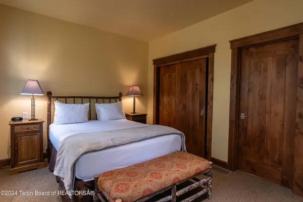 $2,995,000 | 526 Snow King Loop, Unit 262, Jackson, WY 83001
