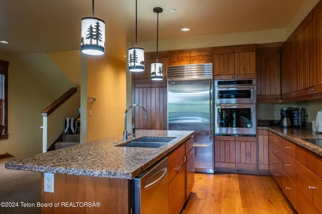$3,495,000 | 526 Snow King Loop, Unit 262, Jackson, WY 83001