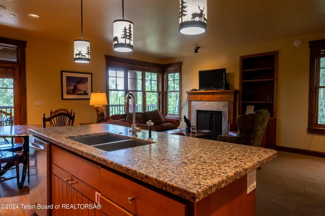 $3,495,000 | 526 Snow King Loop, Unit 262, Jackson, WY 83001
