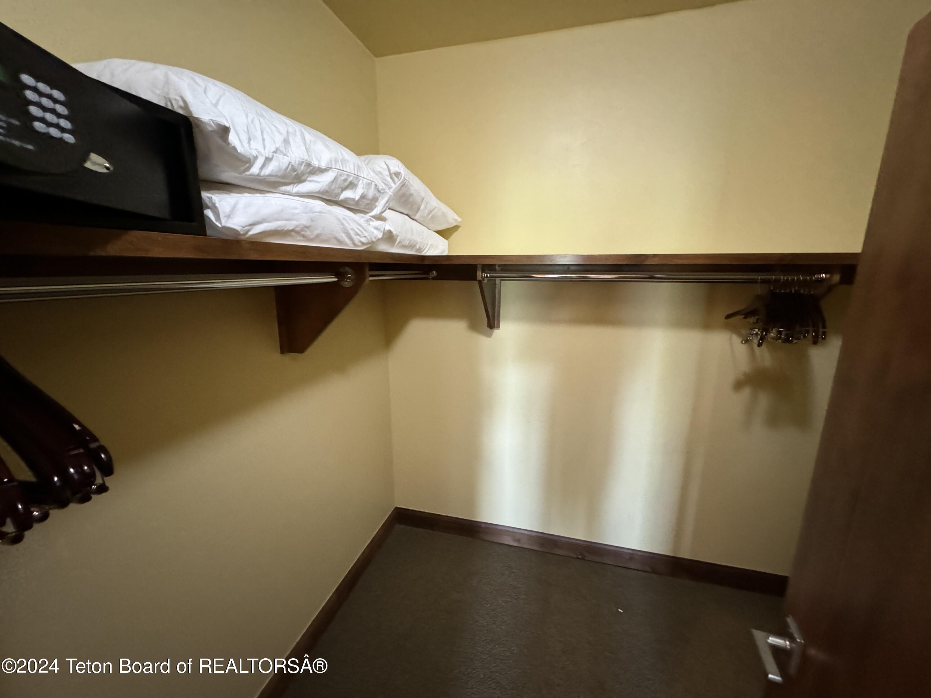 526 Snow King Loop, Unit 262 Jackson, WY 83001 - Photo 26 of 37 Closet