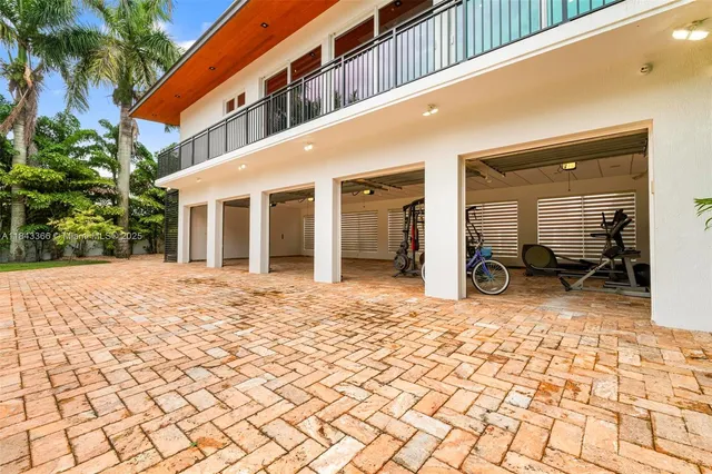 $3,999,000 | 185 Southwest 130th Avenue, Miami, FL 33184