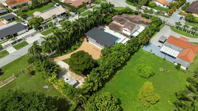 $3,999,000 | 185 Southwest 130th Avenue, Miami, FL 33184