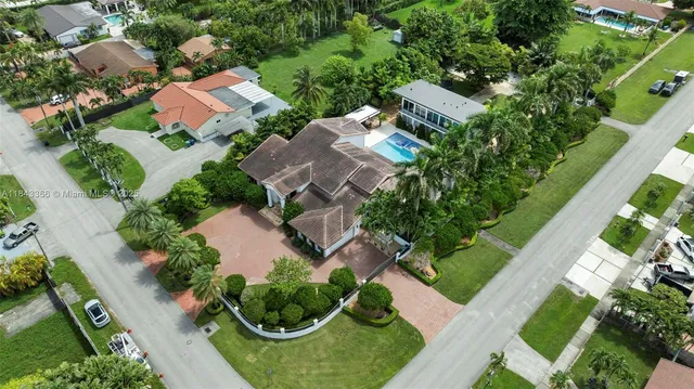 $3,999,000 | 185 Southwest 130th Avenue, Miami, FL 33184