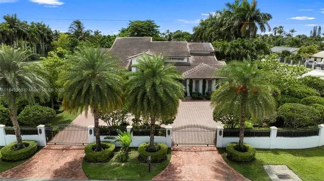 $3,999,000 | 185 Southwest 130th Avenue, Miami, FL 33184