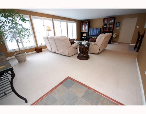 1014 Connor Road Mt. Lebanon, PA 15234 - Photo 2 of 15 Living Room.