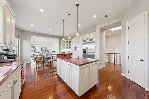 $2,300,000 | 115 Stone Tree Lane, Novato, CA 94945