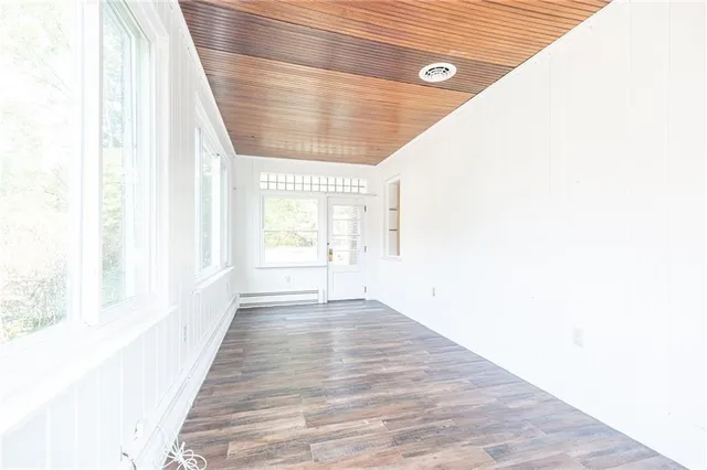 a view of an entryway