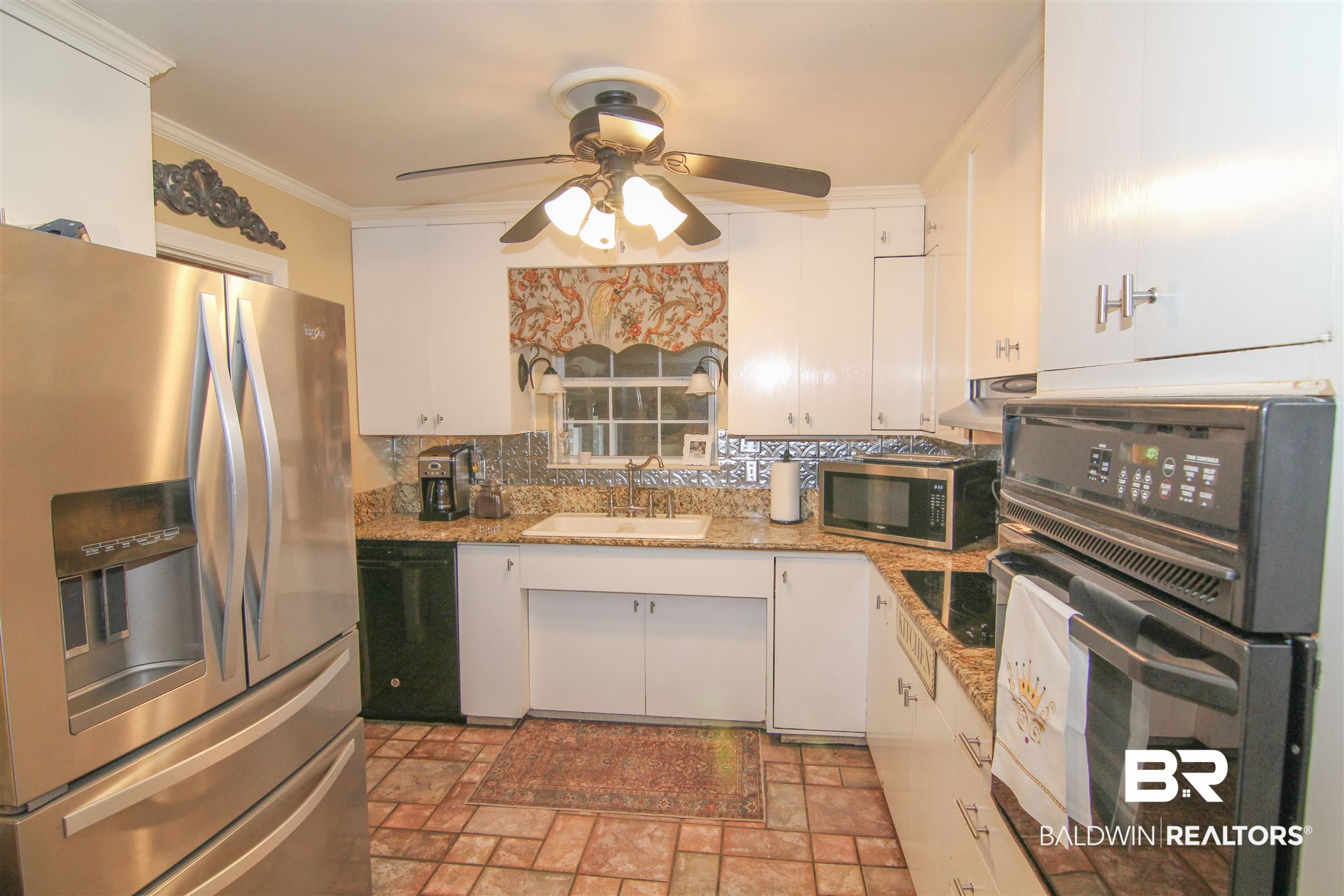 315 Gaines Avenue Mobile, AL 36609 - Photo 11 of 30 Kitchen