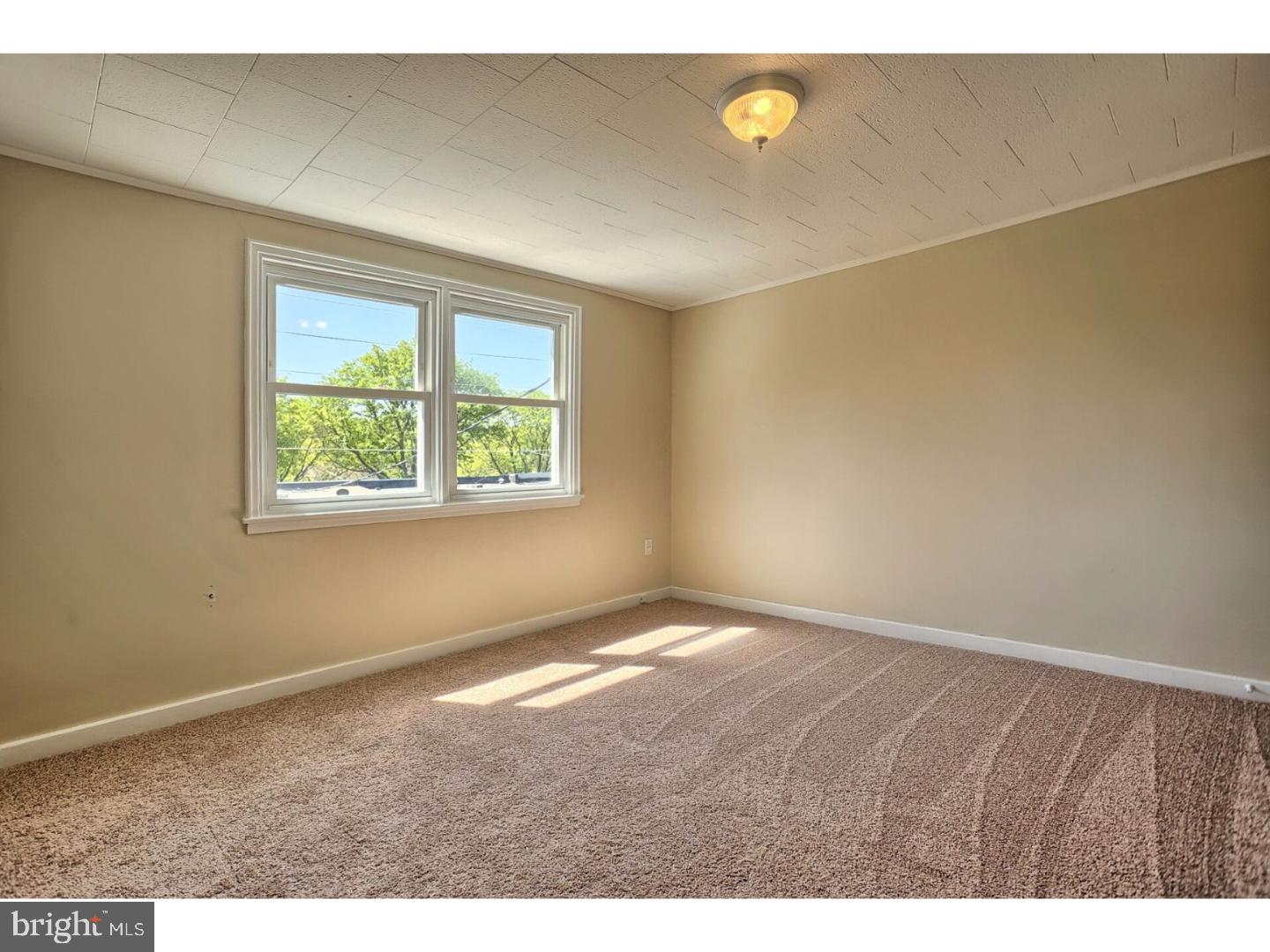207 Sycamore Road West Reading, PA 19611 - Photo 11 of 19