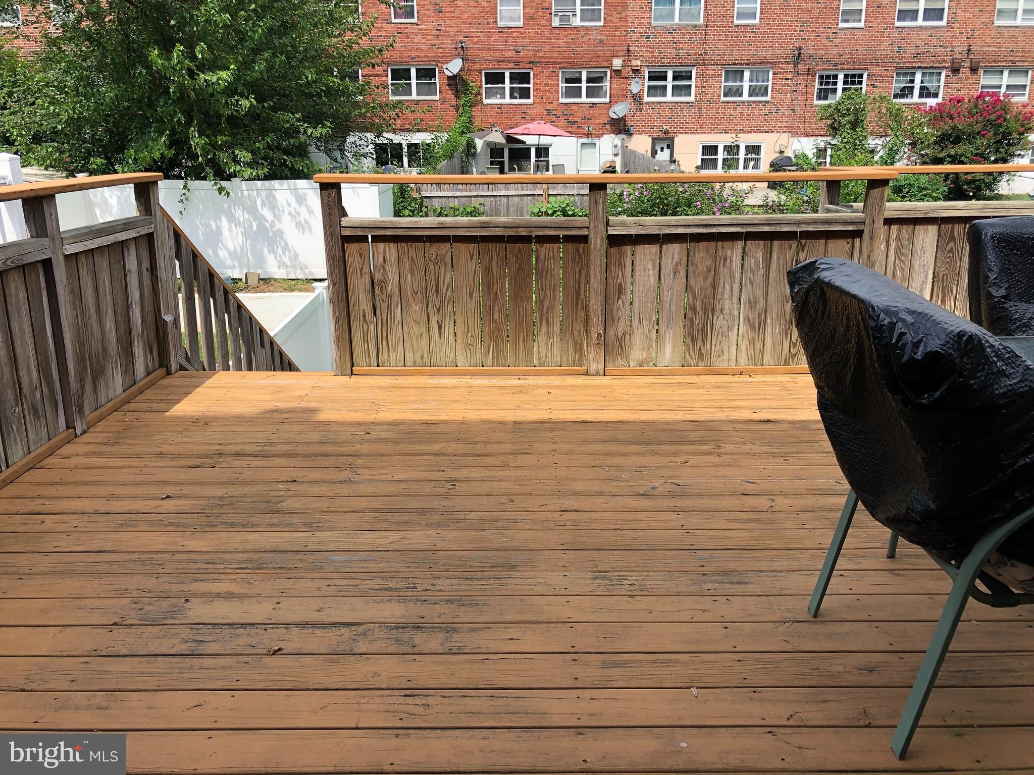 12714 Minden Road Philadelphia, PA 19154 - Photo 11 of 53 Large Rear Deck (off D/R)