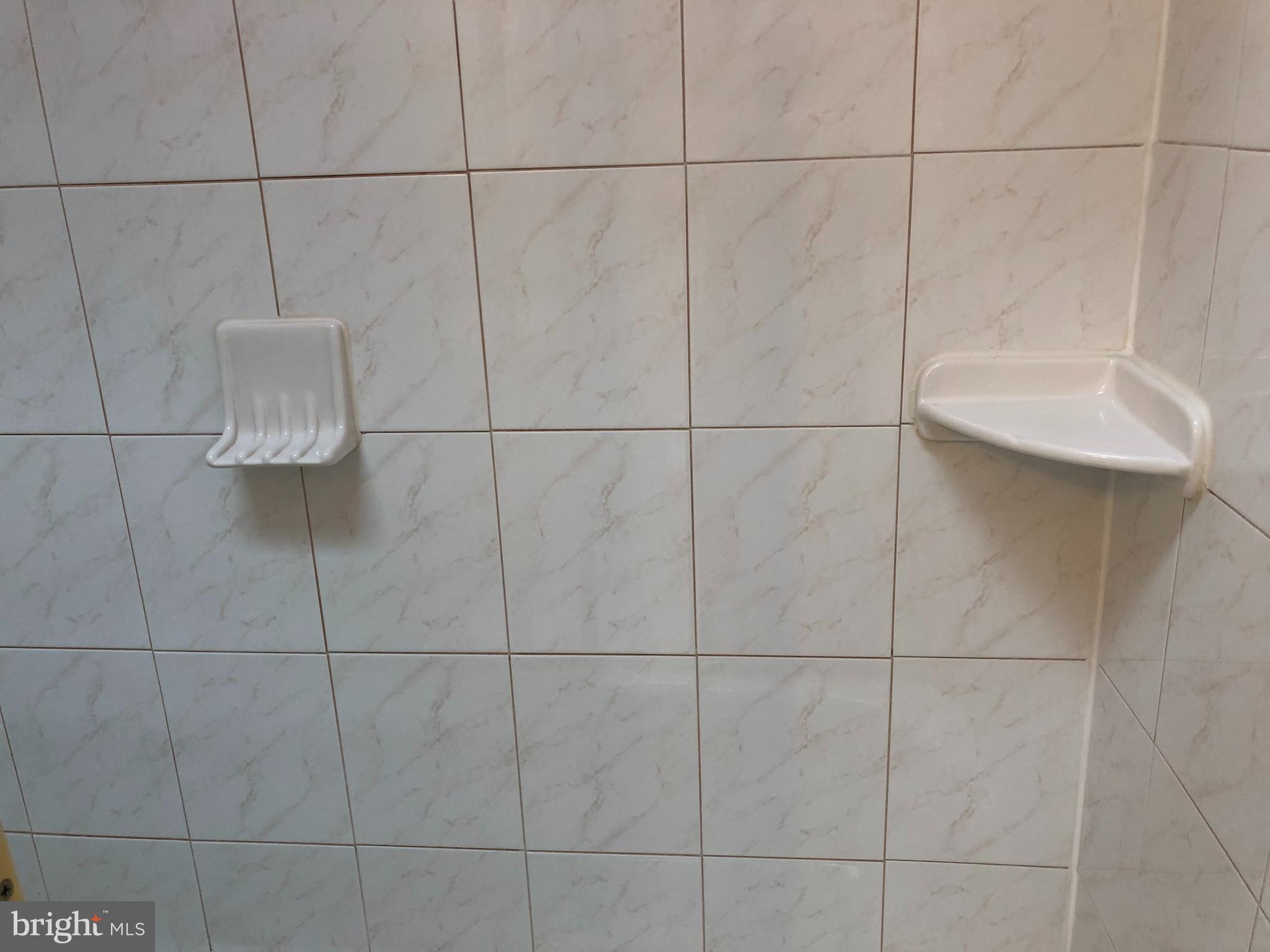 12714 Minden Road Philadelphia, PA 19154 - Photo 29 of 53 Spotless Tile Hall Bath