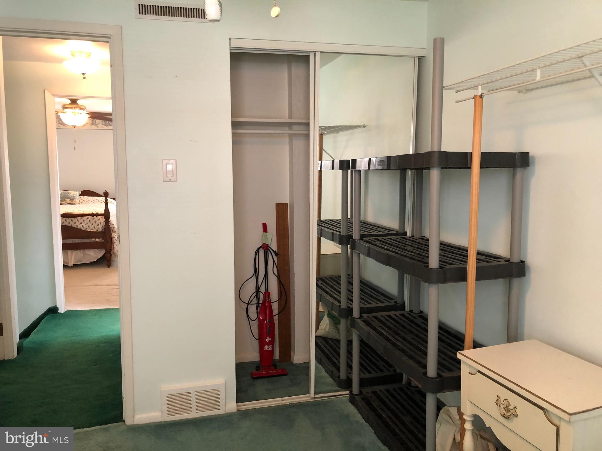 12714 Minden Road Philadelphia, PA 19154 - Photo 41 of 53 3rd Bedroom