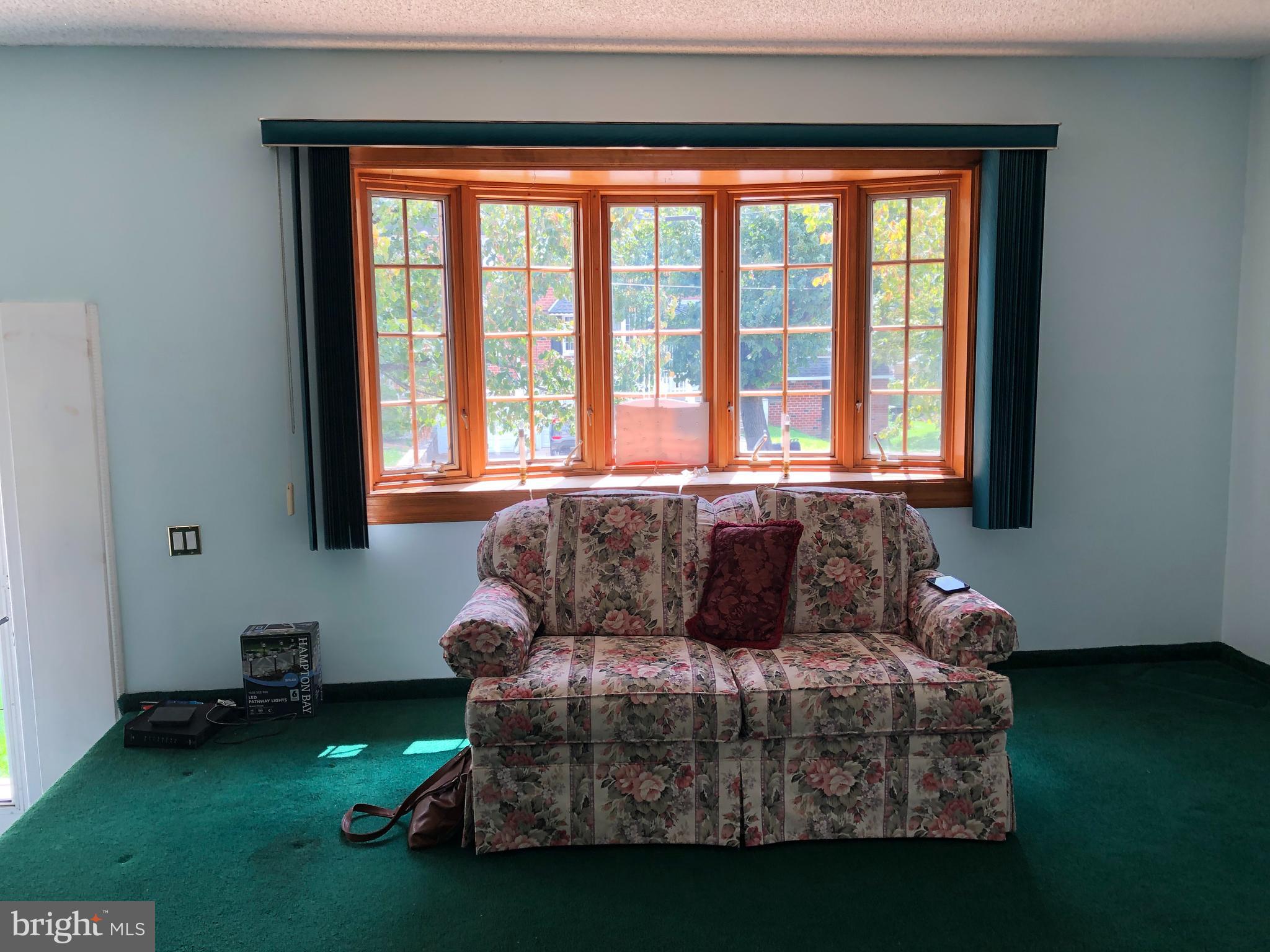 12714 Minden Road Philadelphia, PA 19154 - Photo 7 of 53 Living Room w/Bow Window