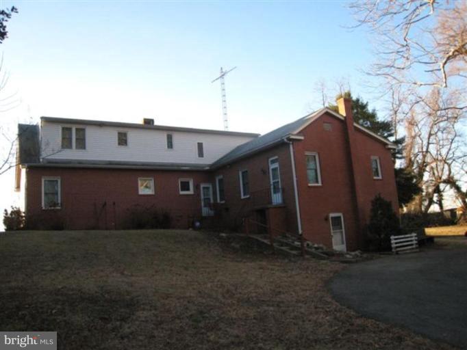 1415 Sharps Point Road Annapolis, MD 21409 - Photo 3 of 20 Exterior (Rear)