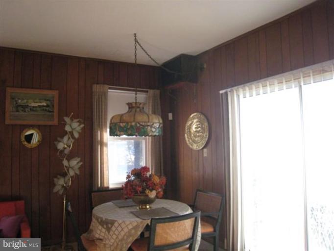 1415 Sharps Point Road Annapolis, MD 21409 - Photo 9 of 20 Family Room #2