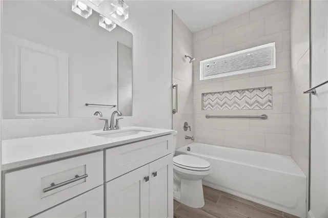 $449,900 | 1018 Southwest 67th Drive, Gainesville, FL 32607