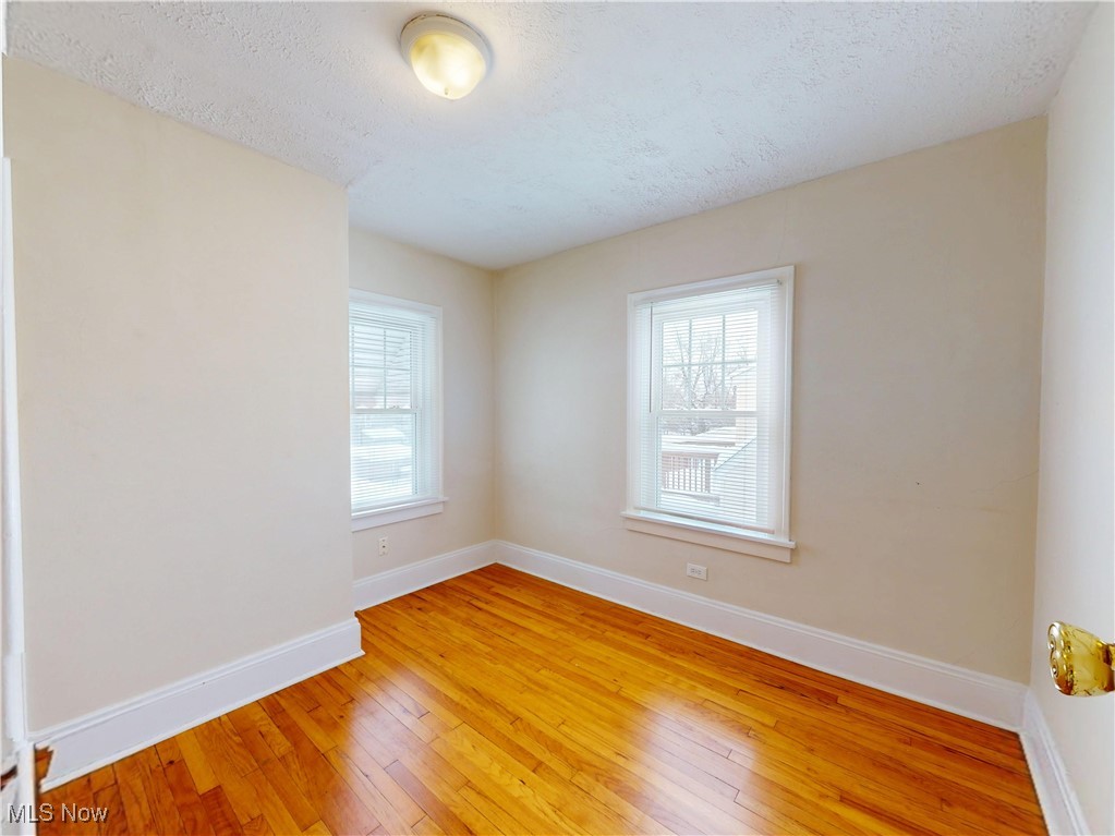 1076 Rushleigh Road Cleveland Heights, OH 44121 - Photo 15 of 27